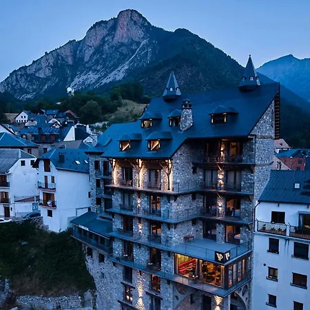 Valle De Pineta - Hotel