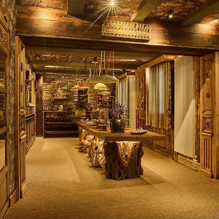 Hotel Valle De Pineta -