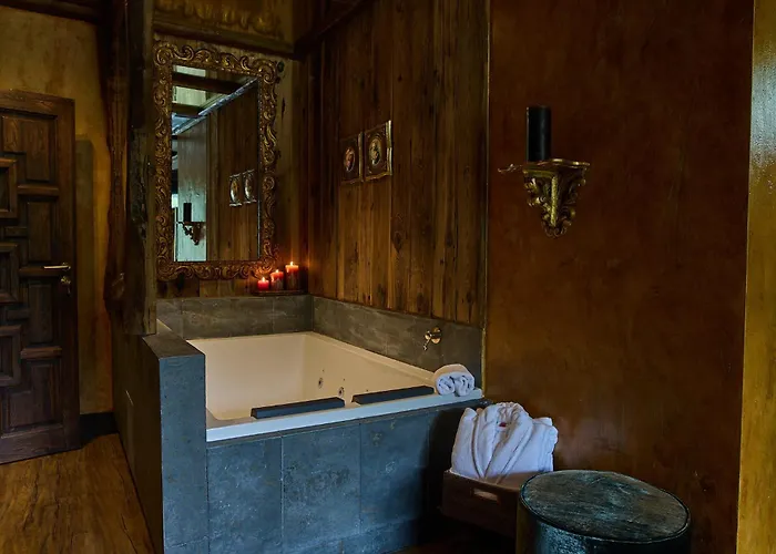 Valle De Pineta - Hotel